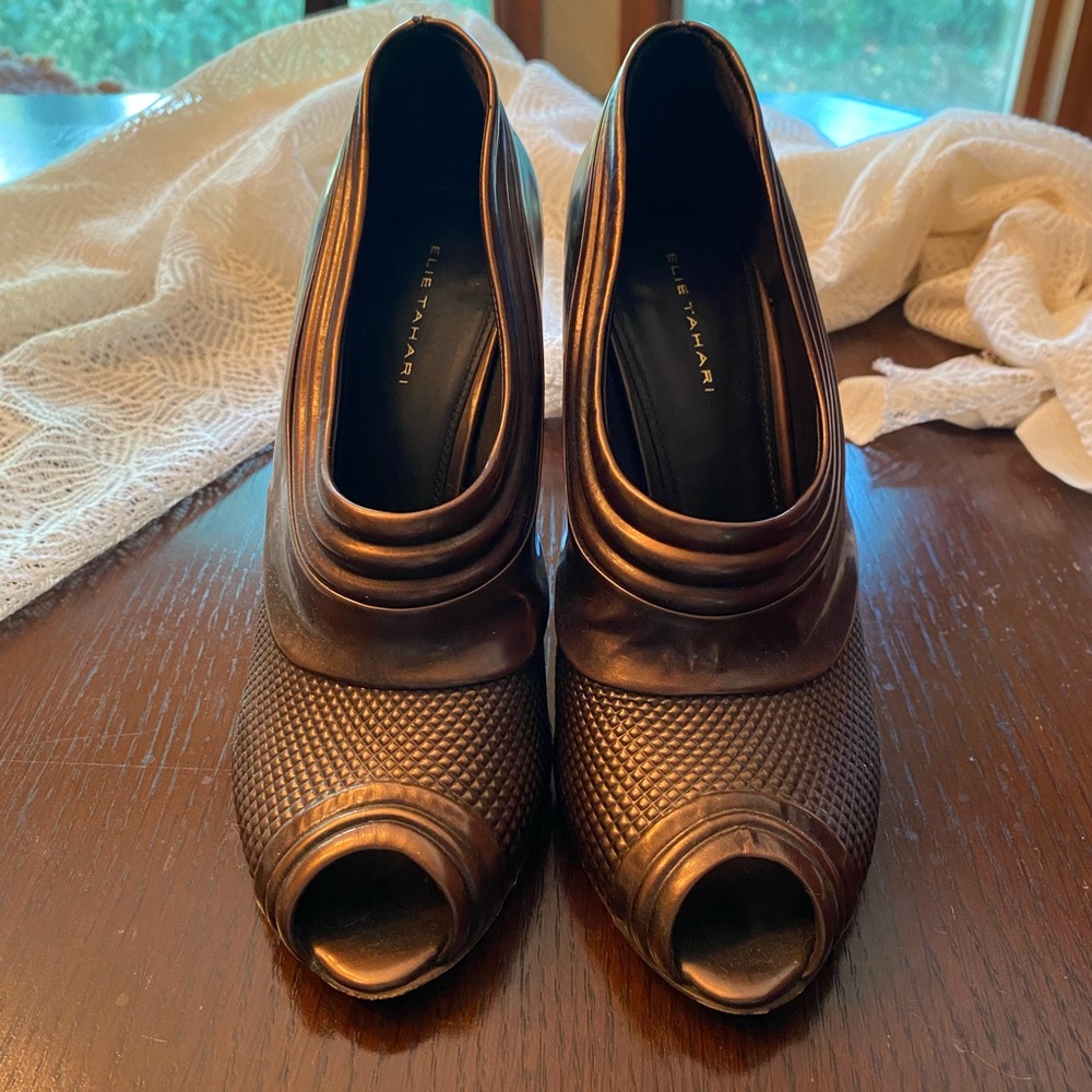 Elie Tahari - Bronze Peep Toe Heels